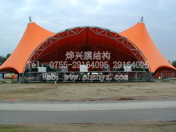 半敞開式羽毛球館—深圳市燁興膜結(jié)構(gòu)工程有限公司 1251948015526.jpg