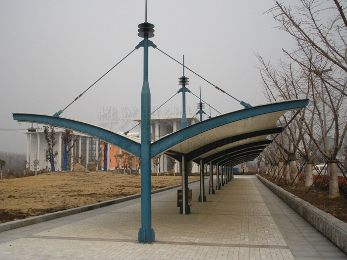 H型鋼膜結(jié)構(gòu)車棚案-燁興膜結(jié)構(gòu) H型鋼膜結(jié)構(gòu)車棚案.jpg