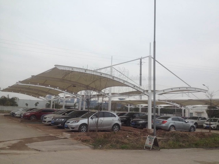 貴陽(yáng)卷煙廠膜結(jié)構(gòu)車棚展示-shzhyx.com 貴陽(yáng)卷煙廠膜結(jié)構(gòu)車棚展示.jpg