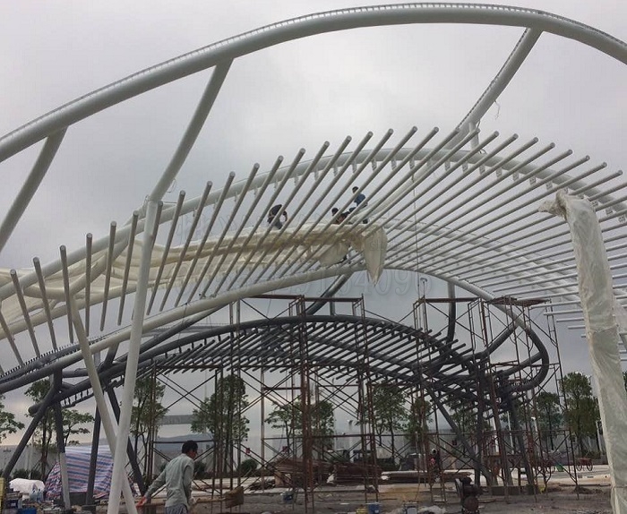 膜結(jié)構(gòu)大門雨棚膜安裝-燁興膜結(jié)構(gòu) 膜結(jié)構(gòu)大門雨棚膜安裝.jpg
